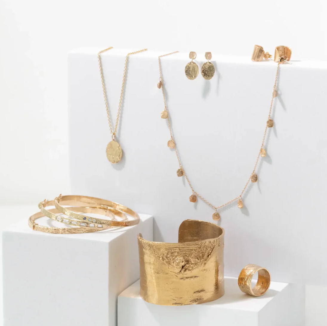 Tips-Difference-Between-14K-and-18K-Yellow-Gold Mary Frances Maker